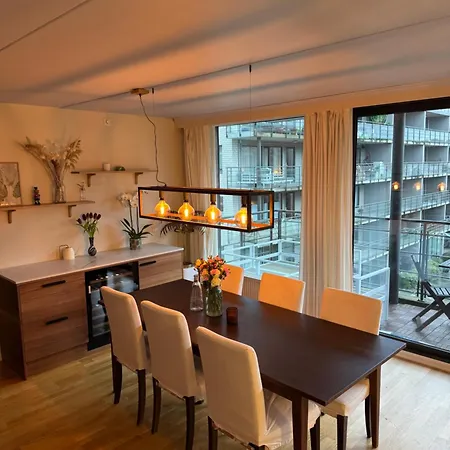 Cozy Lervig Apartament *